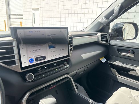 New 2026 Toyota Tundra Limited AWD/4WD image 16