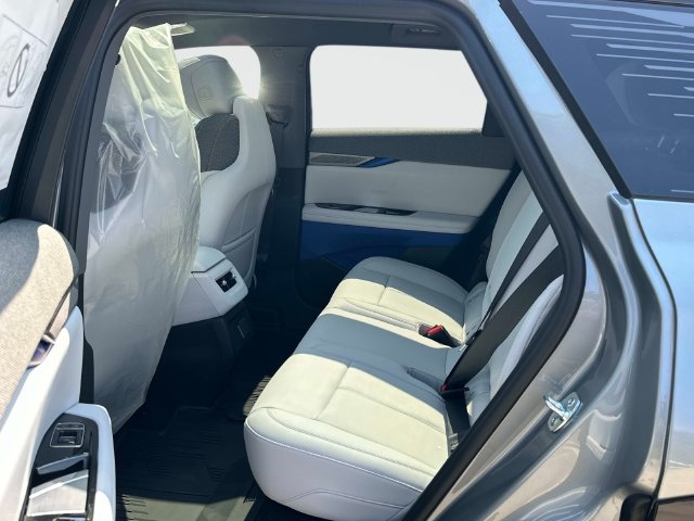 New 2027 Cadillac Optiq Sport w/ LPO, Floor Liner Package AWD/4WD image 11
