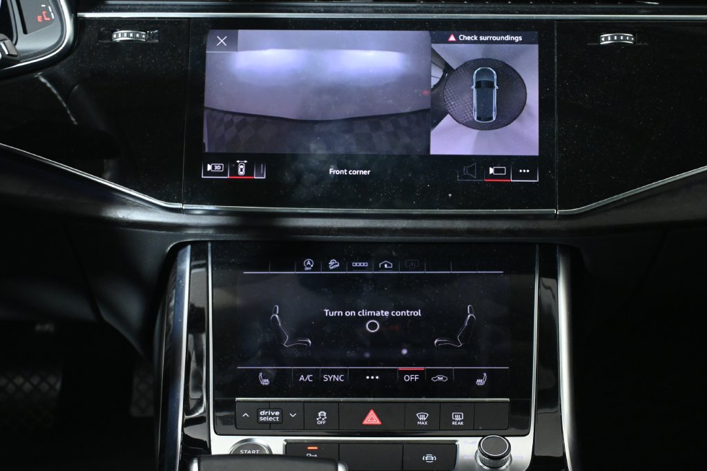 Used 2023 Audi Q8 Premium AWD/4WD image 20