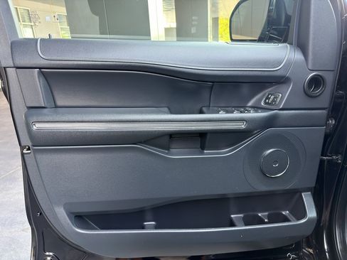 Certified 2022 Ford Expedition XLT AWD/4WD image 17
