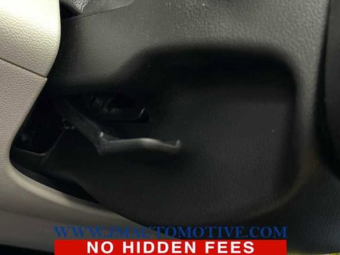 Used 2017 Hyundai Elantra SE image 33