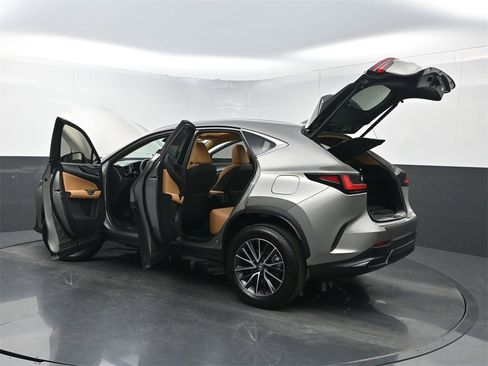 Used 2024 Lexus NX 250 250 Premium image 37