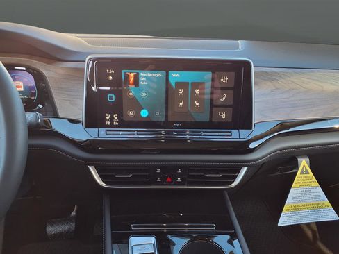 New 2026 Volkswagen Atlas SE image 16