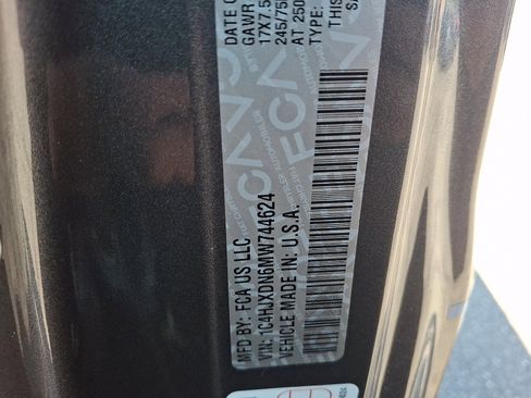 Used 2021 Jeep Wrangler Unlimited Sport AWD/4WD image 26