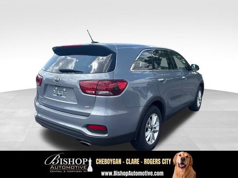 Used 2020 Kia Sorento LX FWD image 11