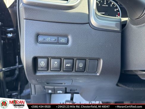 Used 2024 Nissan Murano SV image 16