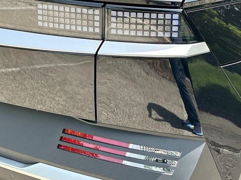 New 2025 Hyundai Ioniq 5 SEL image 12