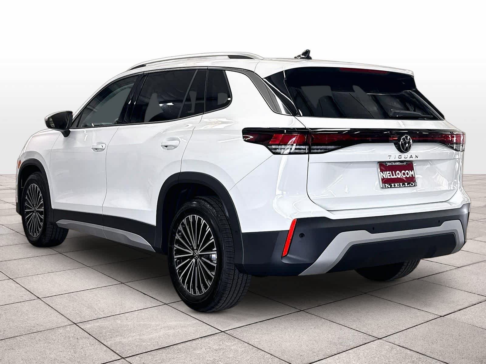 New 2026 Volkswagen Tiguan S FWD image 3