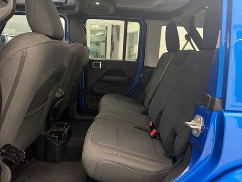 Certified 2025 Jeep Wrangler Sahara image 23