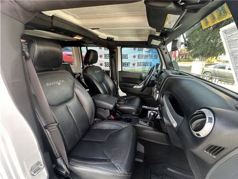 Used 2016 Jeep Wrangler Unlimited Sahara w/ Max Tow Package image 27