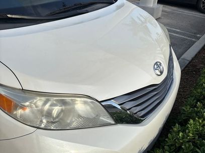 Used 2017 Toyota Sienna XLE w/ XLE Navigation Package
