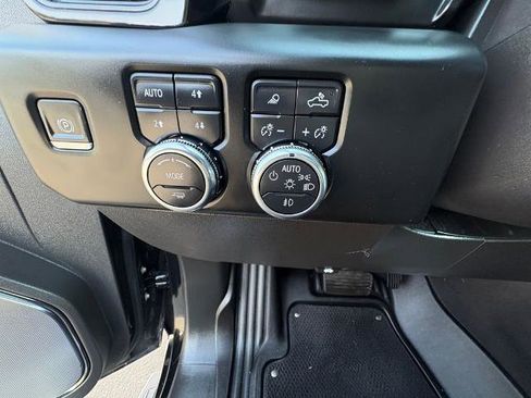 Used 2024 GMC Sierra 1500 AT4X image 18