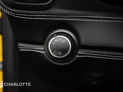 Used 2017 Ferrari 488 Spider image 27