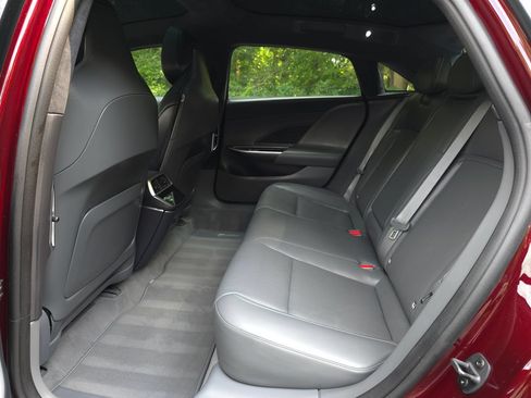 Used 2024 Lucid Air Touring AWD/4WD image 14