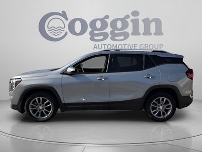 Used 2024 GMC Terrain SLT