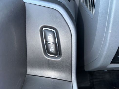 Used 2024 Ford F350 XLT image 34