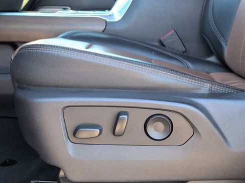 Used 2024 Chevrolet Silverado 2500 High Country w/ High Country Premium Package image 10