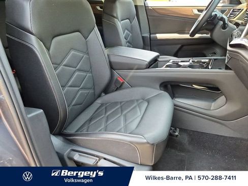 Certified 2025 Volkswagen Atlas SE AWD/4WD image 28