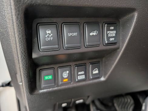 Used 2016 Nissan Rogue SL AWD/4WD image 10