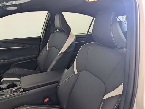 Certified 2025 Toyota Camry SE FWD image 13