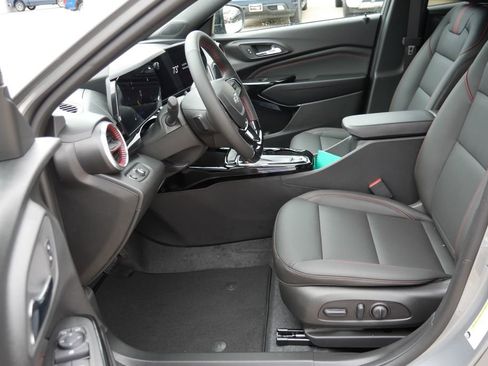 New 2026 Chevrolet Trax RS w/ Driver Confidence Package FWD image 8