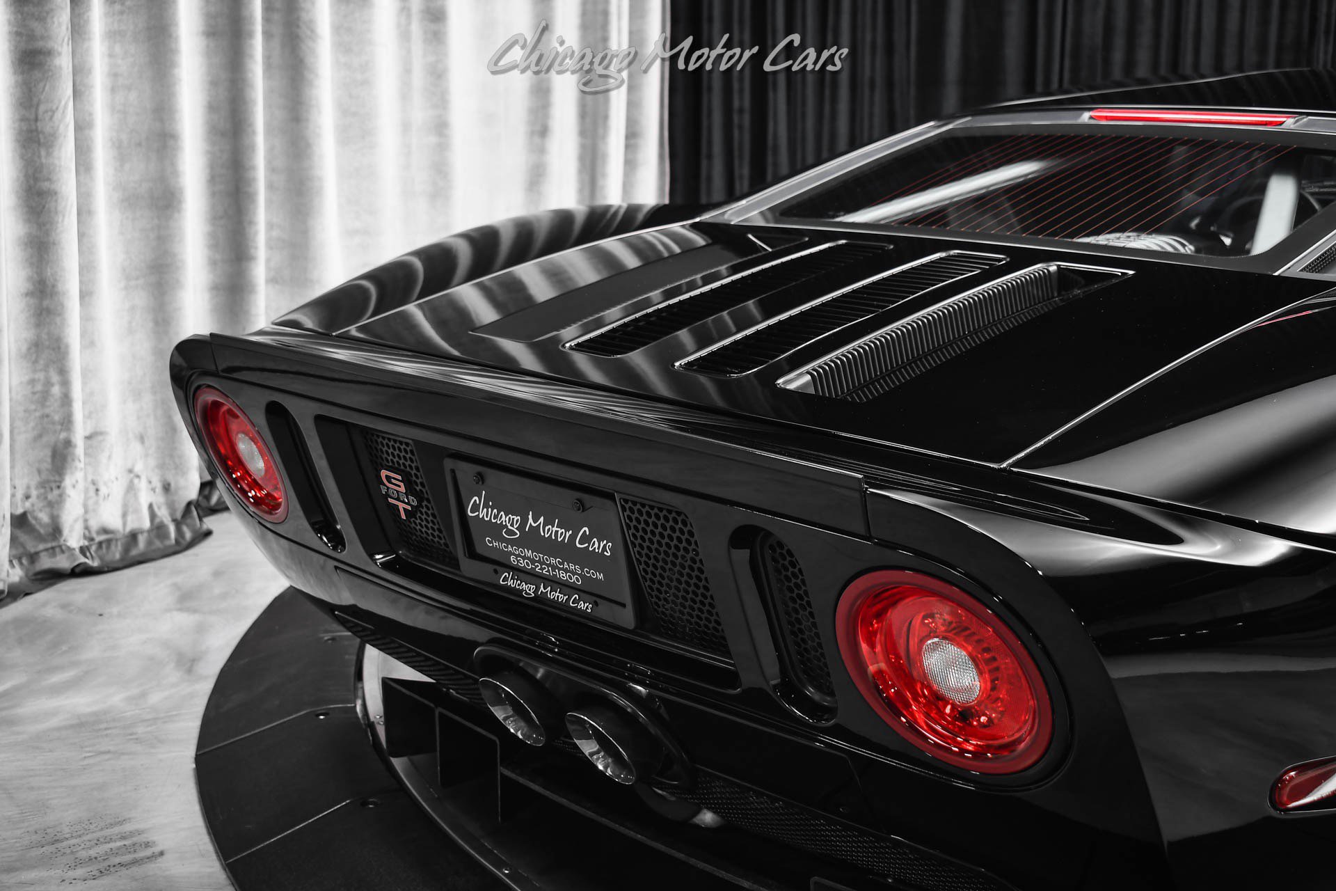 Used 2006 Ford GT RWD image 32
