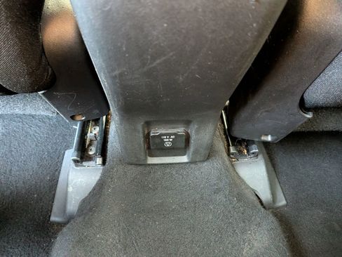 Used 2016 Jeep Renegade Latitude AWD/4WD image 42