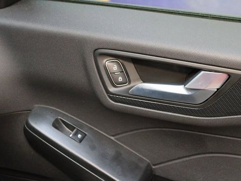 Used 2023 Ford Escape ST-Line image 9