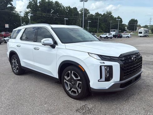 Used 2023 Hyundai Palisade SEL w/ Premium Package AWD/4WD image 7