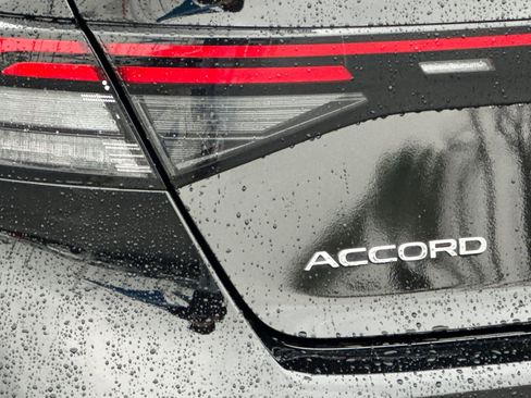 Certified 2025 Honda Accord SE image 26