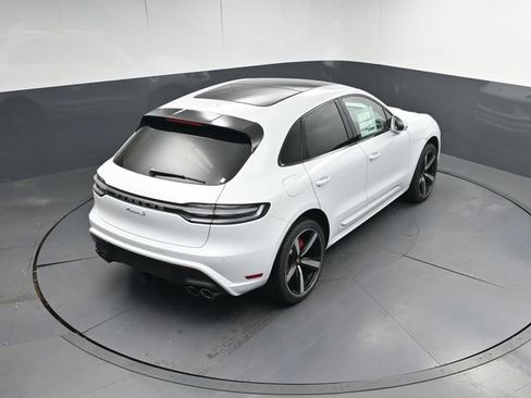 New 2026 Porsche Macan S image 37