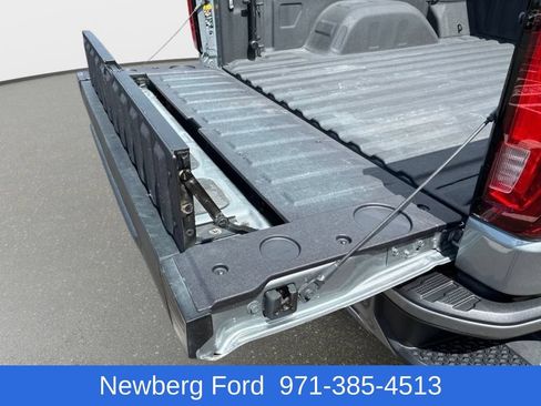 Used 2024 GMC Sierra 1500 AT4 w/ Technology Package AWD/4WD image 12
