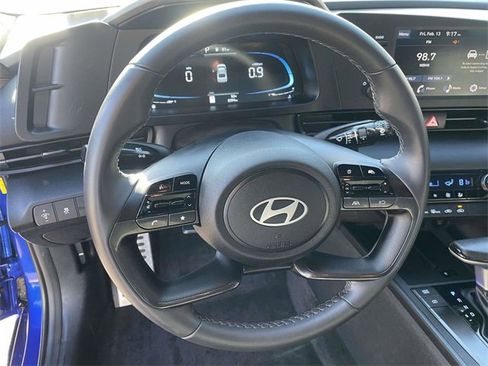 Certified 2025 Hyundai Elantra Sport image 16
