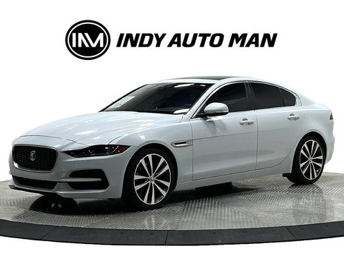 Used 2020 Jaguar XE S RWD image 8