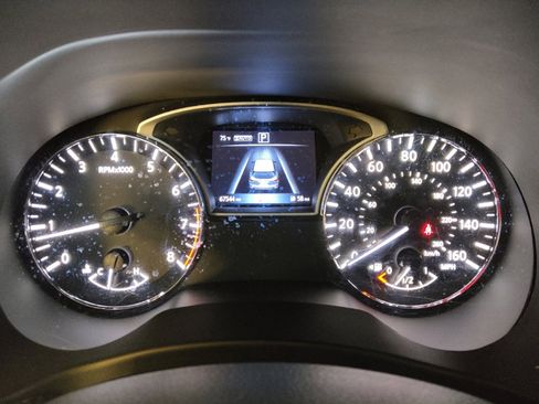 Used 2019 Nissan Pathfinder S AWD/4WD image 23