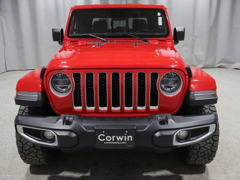 Used 2022 Jeep Gladiator Overland w/ Popular Equipment Package AWD/4WD image 9