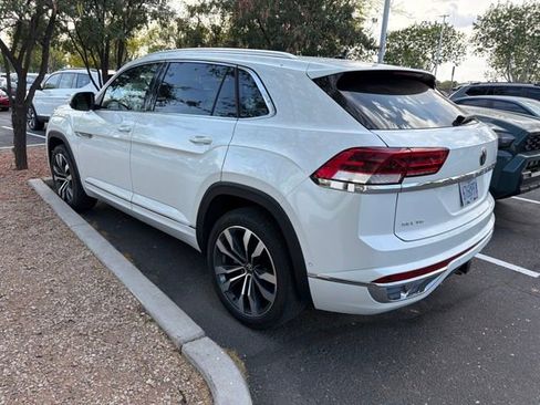 Used 2023 Volkswagen Atlas Cross Sport SEL Premium R-Line image 2