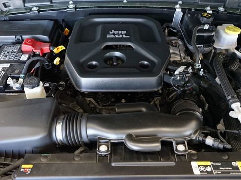 Used 2023 Jeep Wrangler Unlimited Sahara w/ Dual Top Group AWD/4WD image 51