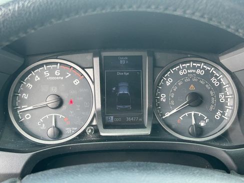 Used 2019 Toyota Tacoma TRD Off-Road AWD/4WD image 22