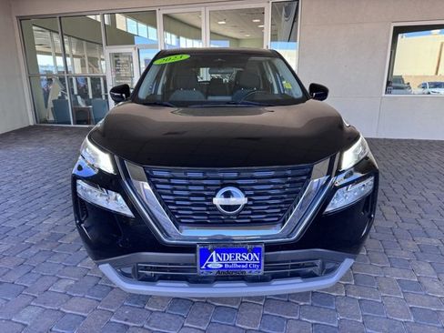 Used 2023 Nissan Rogue SV image 8