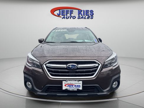 Used 2019 Subaru Outback 2.5i Touring AWD/4WD image 2