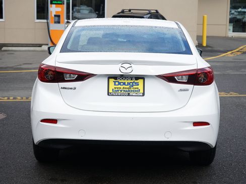 Used 2016 MAZDA MAZDA3 i Grand Touring image 4