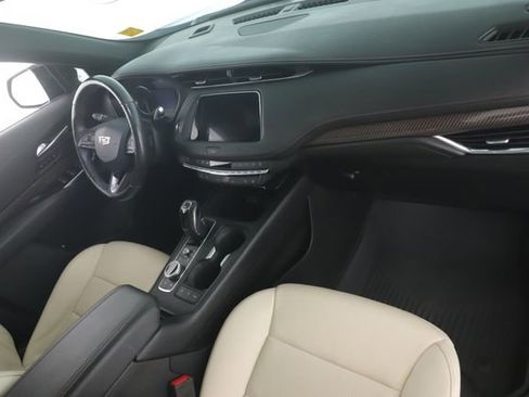 Used 2019 Cadillac XT4 Sport AWD/4WD image 31
