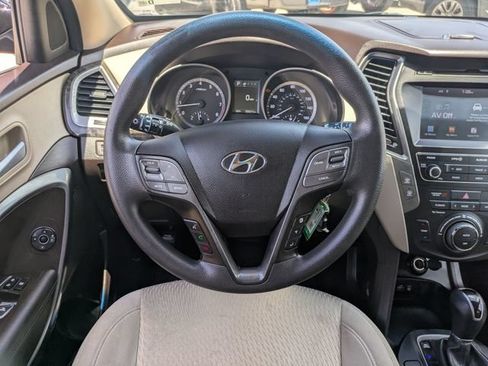 Used 2017 Hyundai Santa Fe Sport FWD image 32