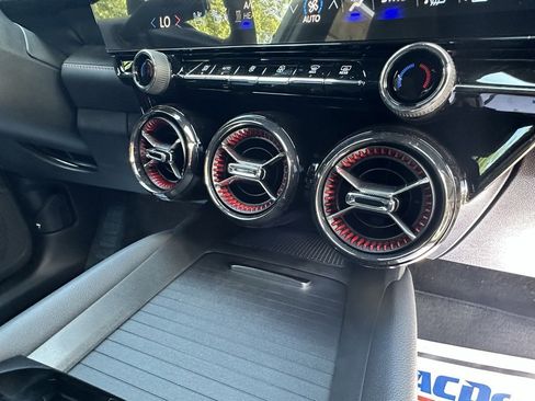 New 2025 Chevrolet Blazer EV RS image 17