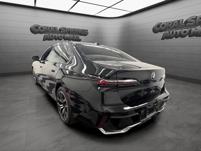 Used 2025 BMW 740i RWD image 3
