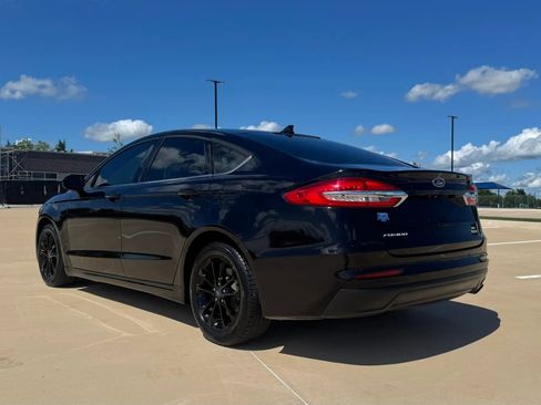 Used 2020 Ford Fusion SE FWD image 6
