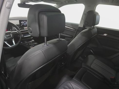 Used 2020 Audi Q5 2.0T Premium w/ Convenience Package image 13