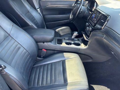 Used 2020 Jeep Grand Cherokee Limited X RWD image 32