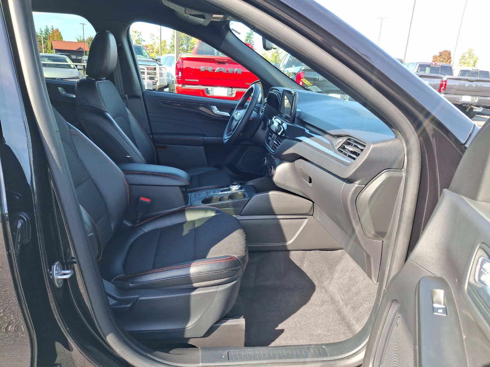 Used 2026 Ford Escape ST-Line AWD/4WD image 24